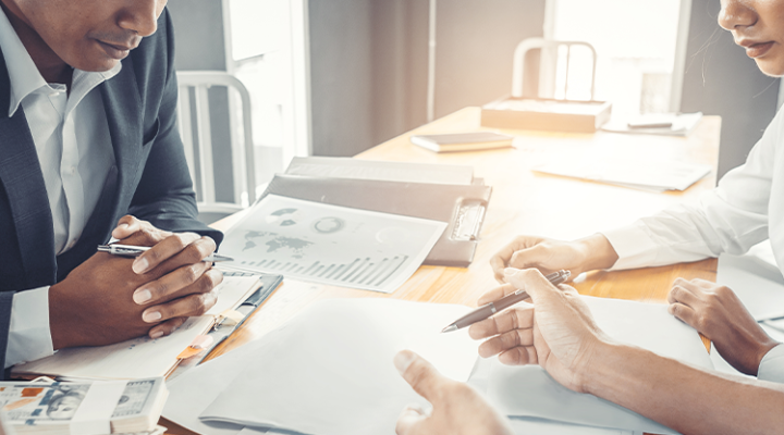 Règlementation des banques et assurances dans leur externalisation des processus