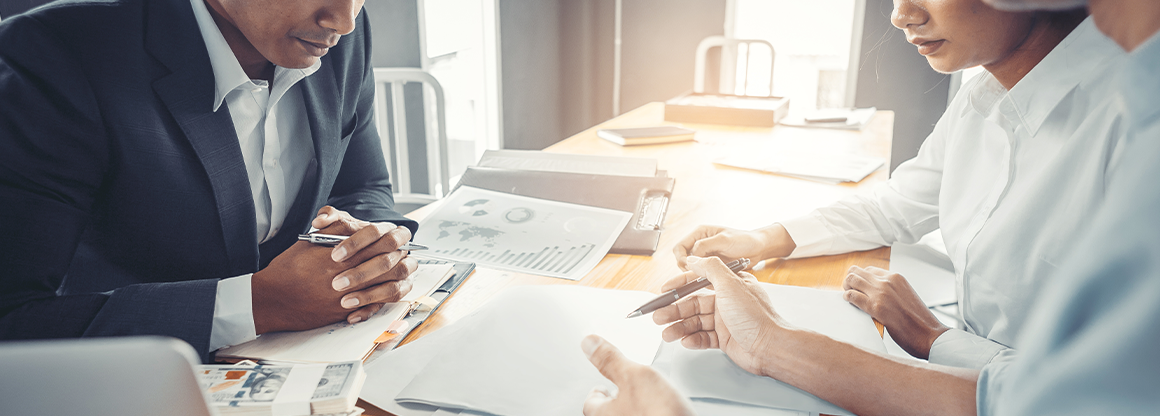 Règlementation des banques et assurances dans leur externalisation des processus